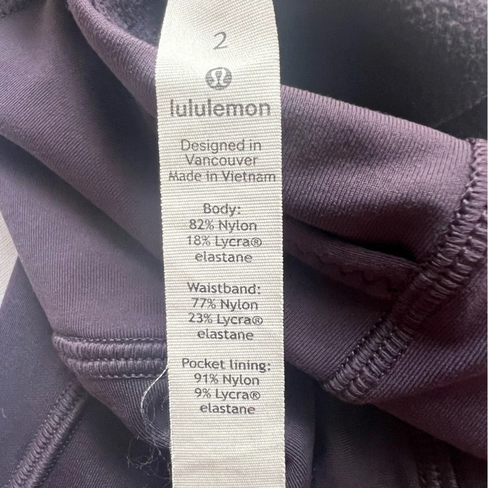Lululemon Athletic Leggings Purple Zippers Size 2 Running Athleisure Winter